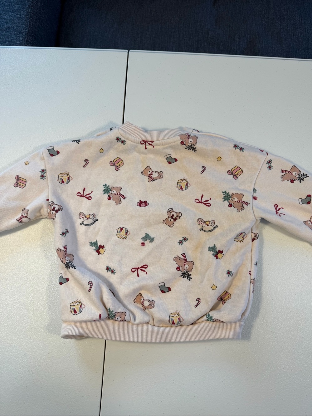 H&M Cream Pullover Sweatshirt with Festive Print - Picture 3 of 4